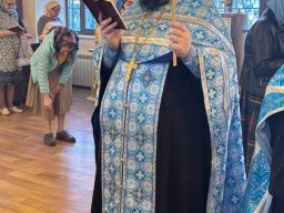 Утреня с акафистом